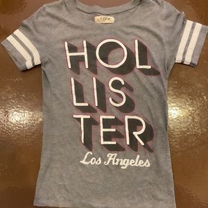 Hollister vintage tshirt